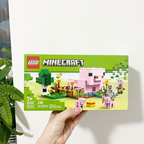 NEW LEGO Minecraft The Baby Pig House Set - Picture 1 of 4